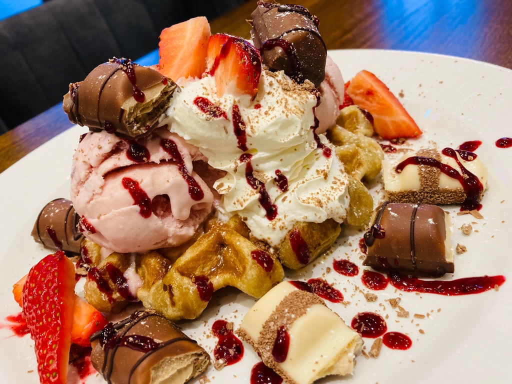 EcclestonArms's tweet photo. #internationalwaffleweek at the Eccleston Arms 🤤
☆For more information or to book a table
Visit our website https://t.co/xrISvnmdsJ
or call on 01744 881881☆
#mhalg #ecclestonarms #waffles https://t.co/bNEAV1gQjZ