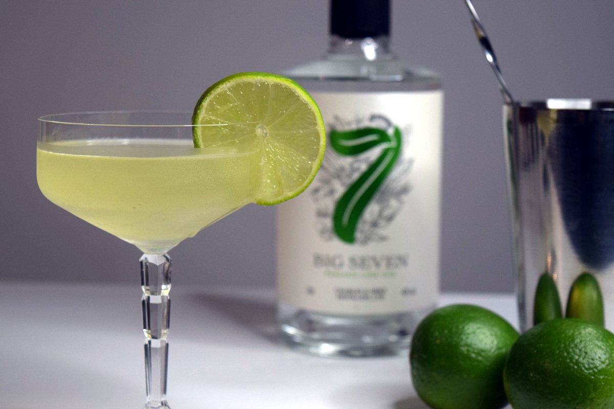 BigSevenGin's tweet photo. Our Persian Lime is the perfect compliment to this gin gimlet

#gin #lime #cocktail #essex #gorgeous #craft #beautiful https://t.co/pLKaZrivG9