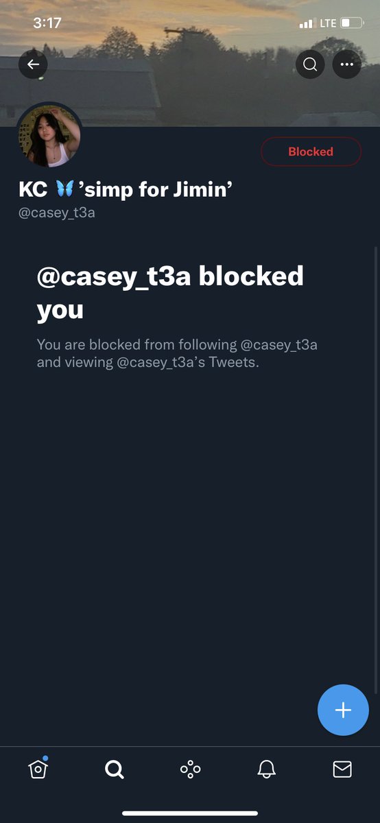 Yolo71126073's tweet photo. Hey #bts #BTSCONCERT do not buy tickets from casey_t3a. They are a scammer account. They did the same shit with twice tickets. Do not buy. https://t.co/456MGZ5wzg