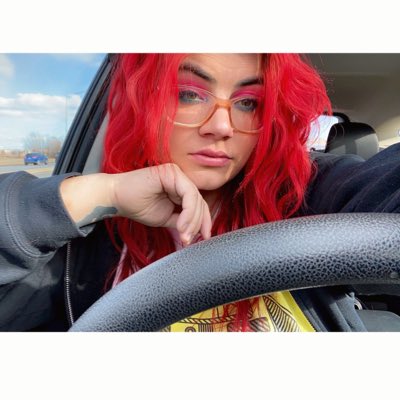 Holl0weyes's tweet photo. #NewProfilePic https://t.co/S54bukY2po