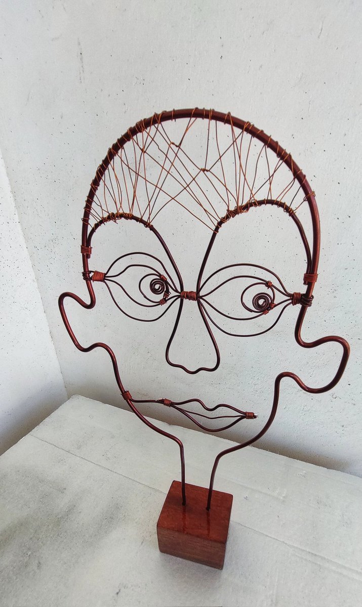 Eddykimani's tweet photo. Title - "I went to Alliance"
Alluminium wire
Hard Wood base
H21in by W12in
#wiredance #wiretherapy
#handmadekenya #homedecorkenya #officedecorkenya #wireart
#wiretreesculpture #wirebonsaitree #wiresculpture #wiresculpture #wiredrawing #wireart #wiredrawing #sculpture #wireartist https://t.co/wQ9bpk0pNl