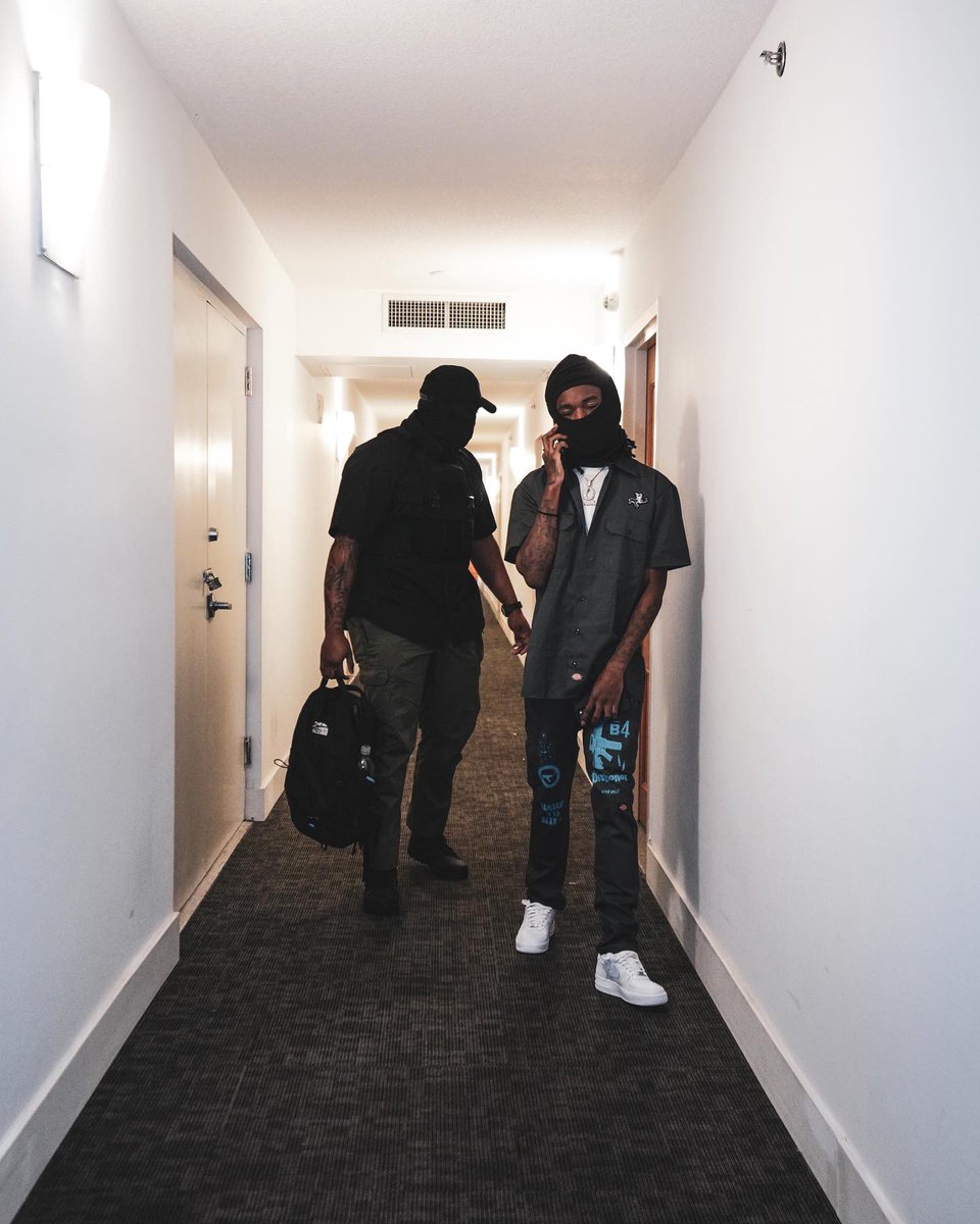 PrinceOBLOCKDre's tweet photo. I’m So Militant I Feel Like I’m At War With Myself 🥷🏾 #PrinceDre #SouljaDre #MrBackAgain #ChoppaDre #PrinceOfDaO #DaPrinceOfDrill https://t.co/W8od0G4NS7