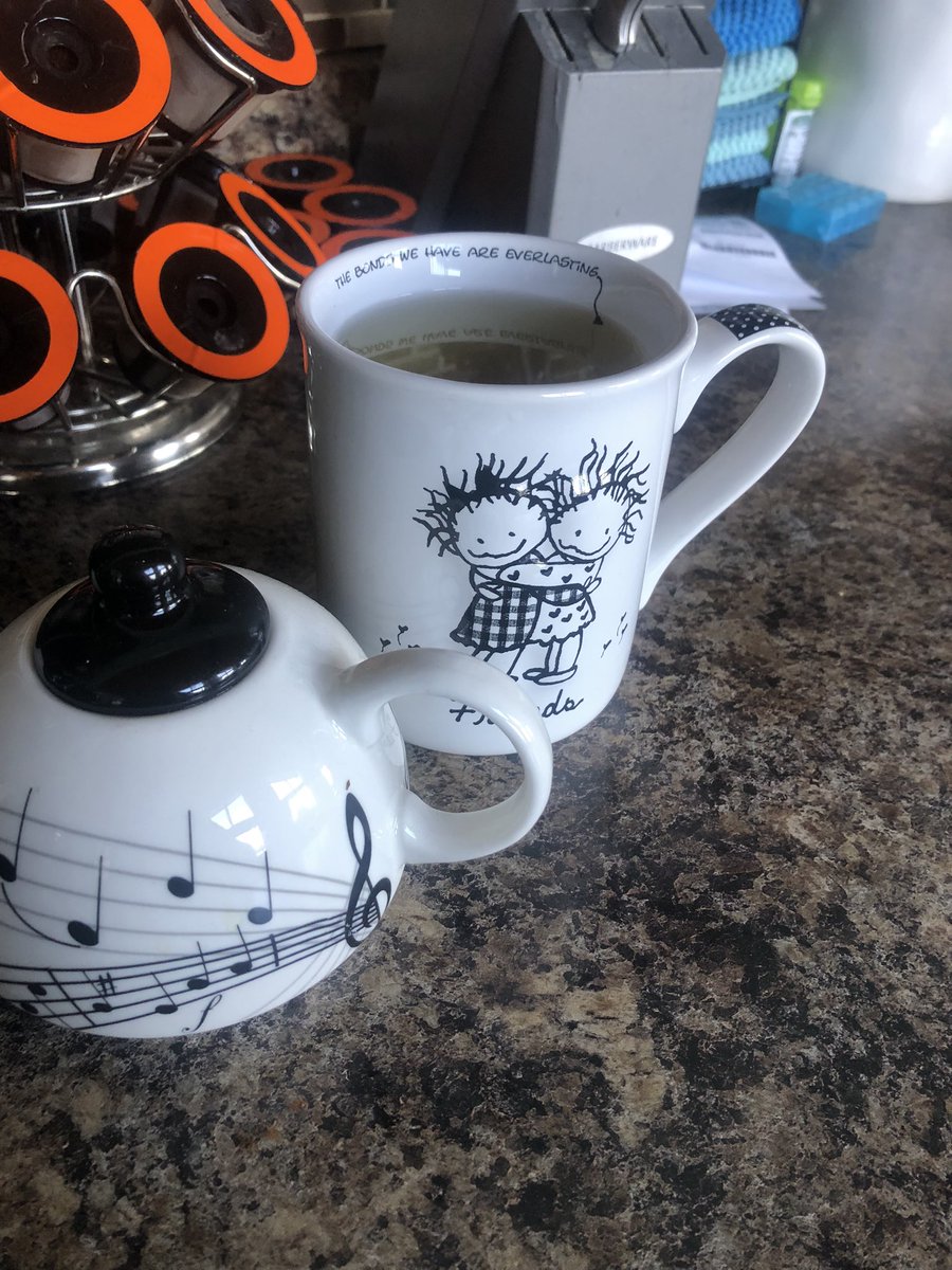 SmallpeaNL's tweet photo. ❤️ my Nettle tea! #sarcodosis #fightinginflammation @SarcoidNetwork #sarcwarrior https://t.co/jZOOLv64SP