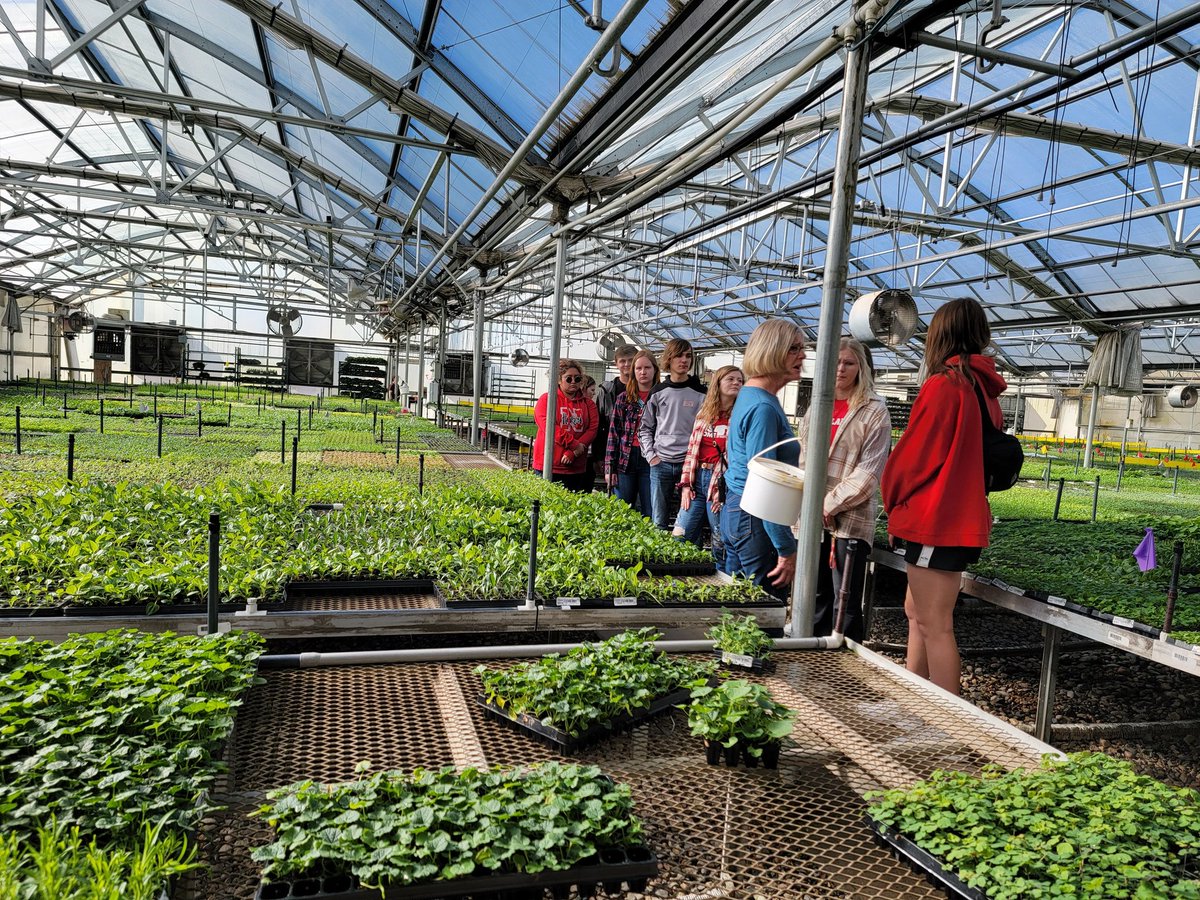 Neb_EMGV's tweet photo. Day two first stop of @UNL_Hort_Club #springbreak2022 Gulley Greenhouse - plants are coming home! A picnic in Two Silo s park - @unlagrohort @UNL_CASNR https://t.co/yXrGM00Q3b