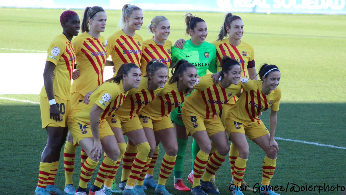 Oierphoto's tweet photo. Feliz campeonato @FCBfemeni https://t.co/1ayjTvJxOQ