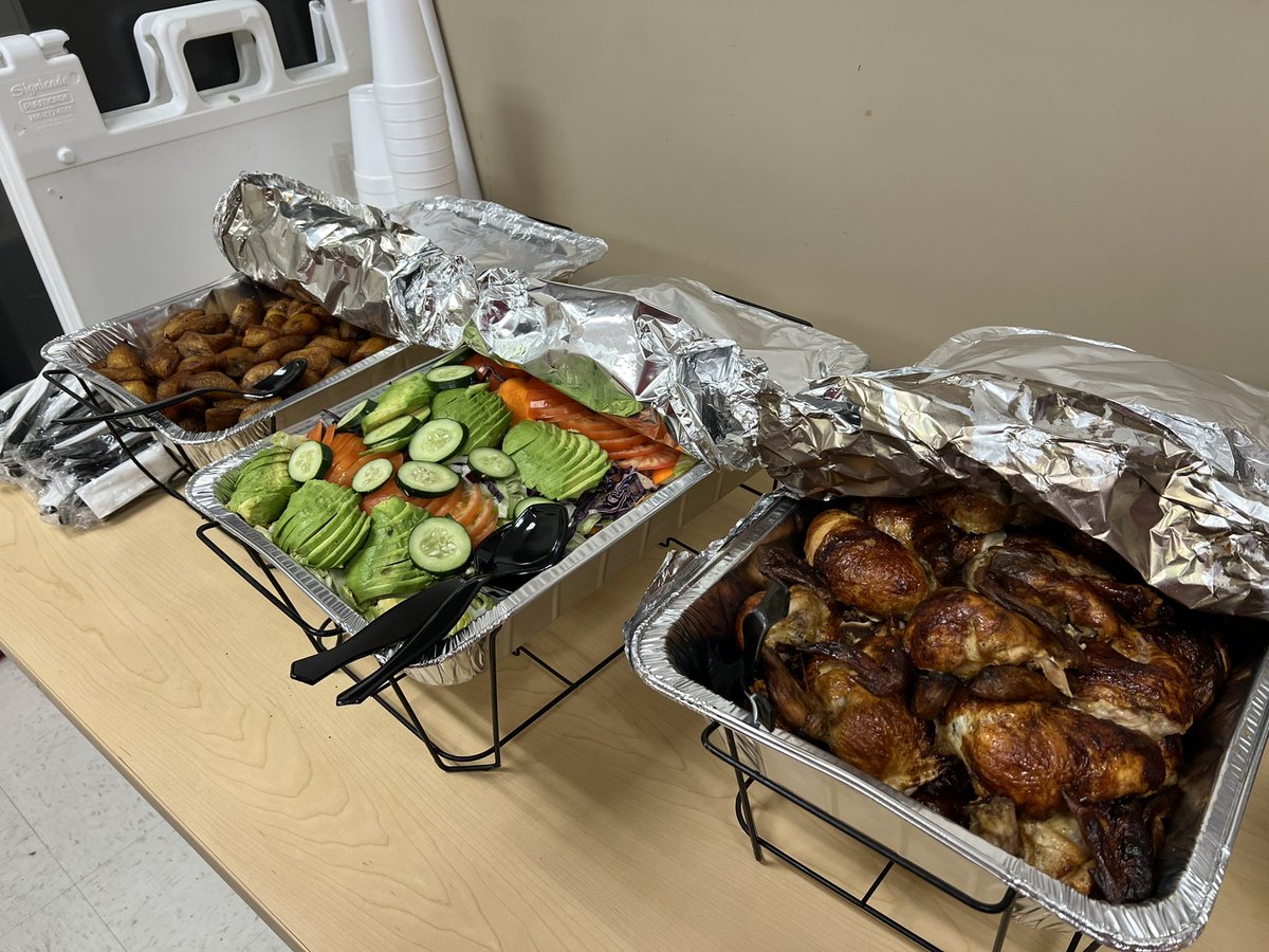 Lisa Thomas tweet media