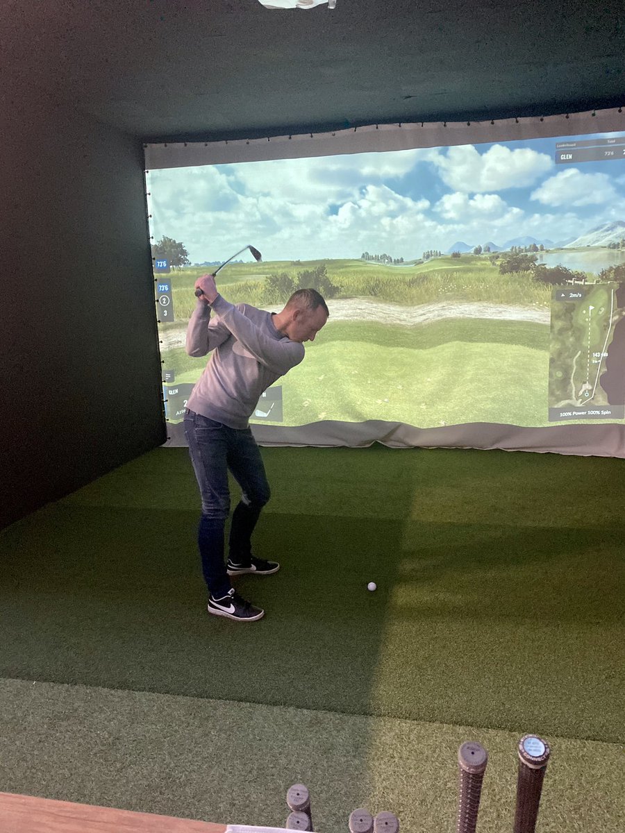 AllanMacdonald9's tweet photo. Brilliant wee night with @Glenmacdonald08 @fairwaysgolfF  🏌️‍♂️⛳️ watching Glen play 18 at Valderrama then a wee father/son shoot-out lol! Experience wins 😬💙x https://t.co/nLwLtDPnYo