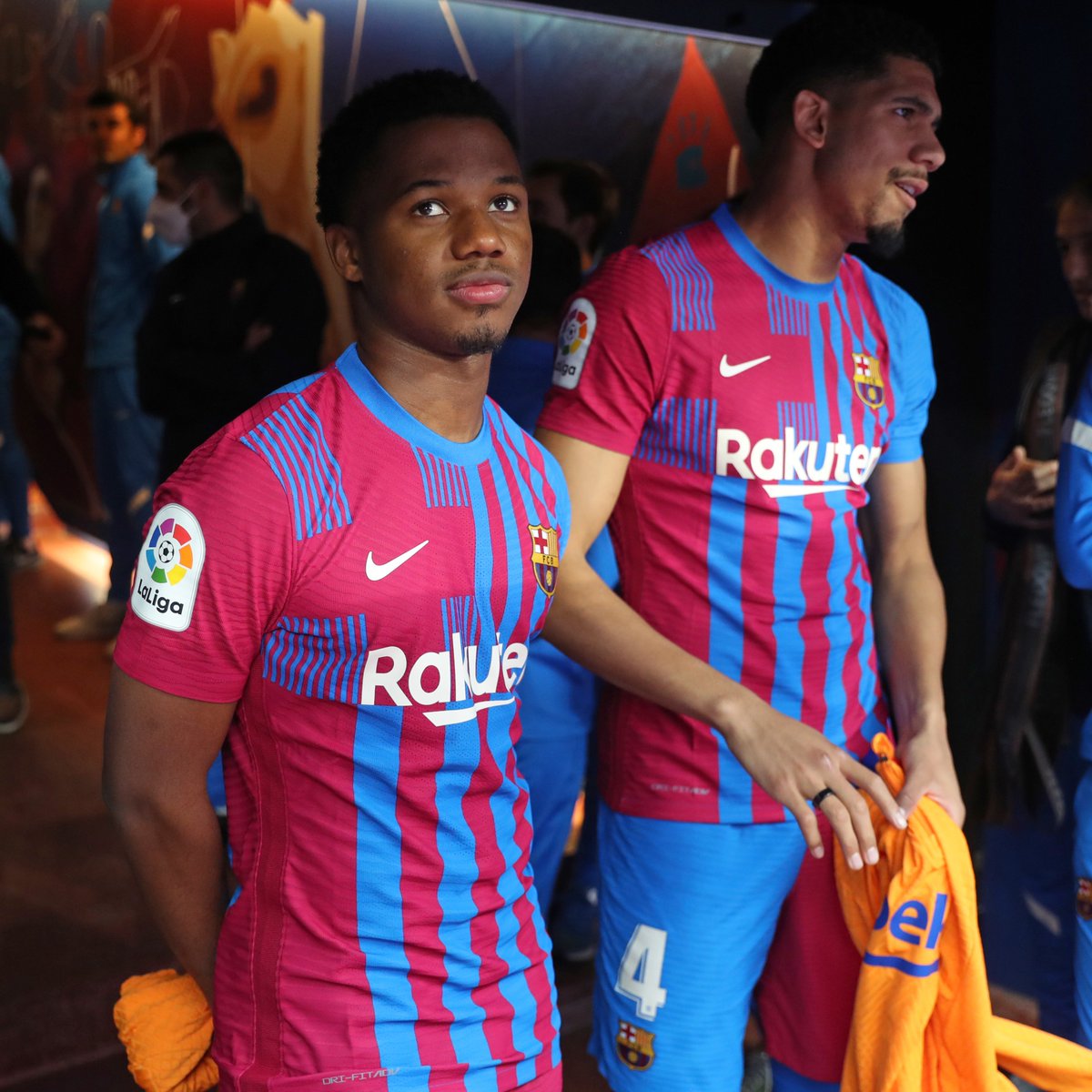 FCBarcelona_cat's tweet photo. 💙❤️ https://t.co/I9K38PW34z