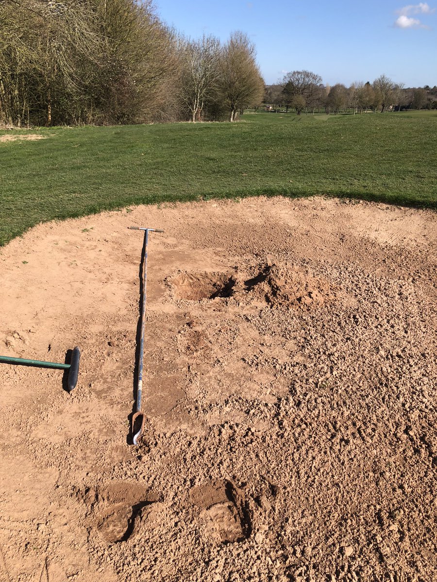 drainnovation's tweet photo. Trialling vertical drainage with capillary siphonic Drainbelt @KirbyGolfClub augered to 2.8m and fitted with 200mm Drainbelt around a 60mm land drain. https://t.co/mB8ZfwBjis
