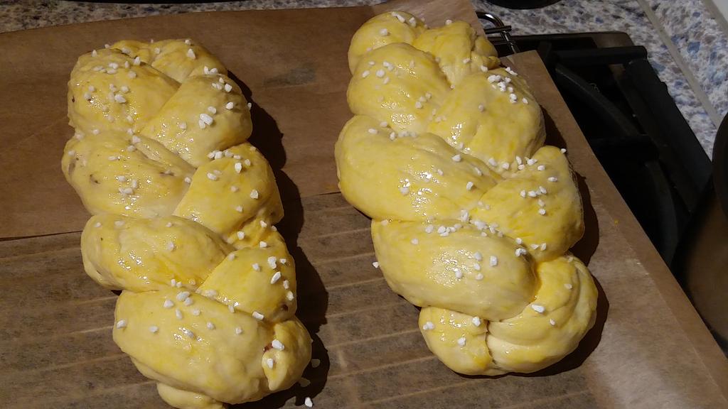 jsw_Julia's tweet photo. Über 1 kg Mehl intus 😜 #NeuerReichtum #Dekadenz #werhatderhat https://t.co/jb9boEMda9