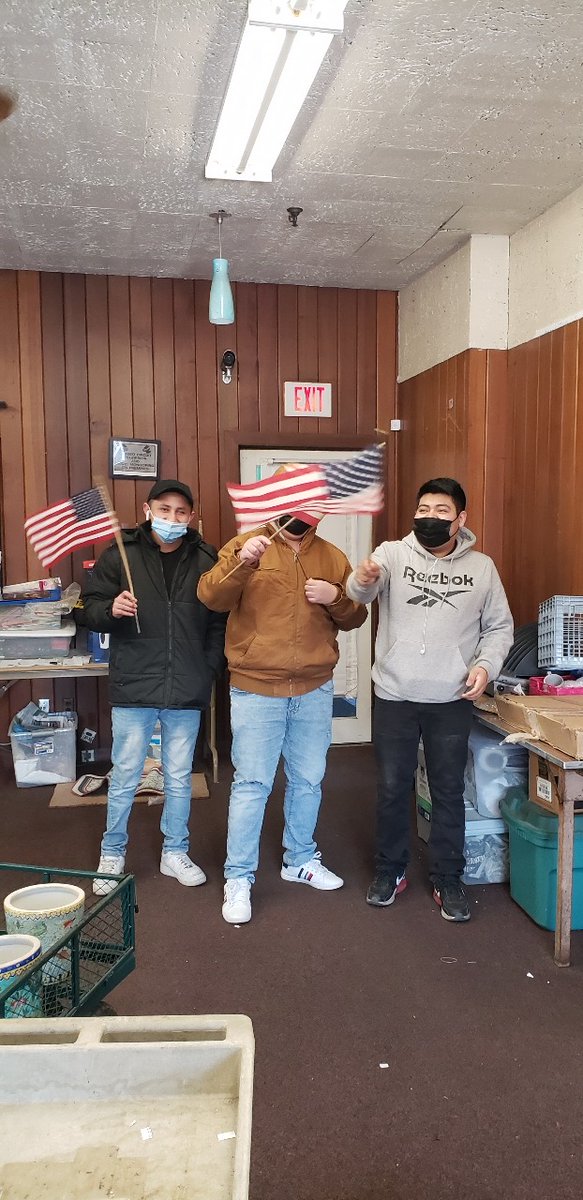 AIC_Dual's tweet photo. High school students having fun while working at the Habitat Restore. @AlbanyENL  @albanyschools #allinforalbany https://t.co/RrQ0ElkVXA
