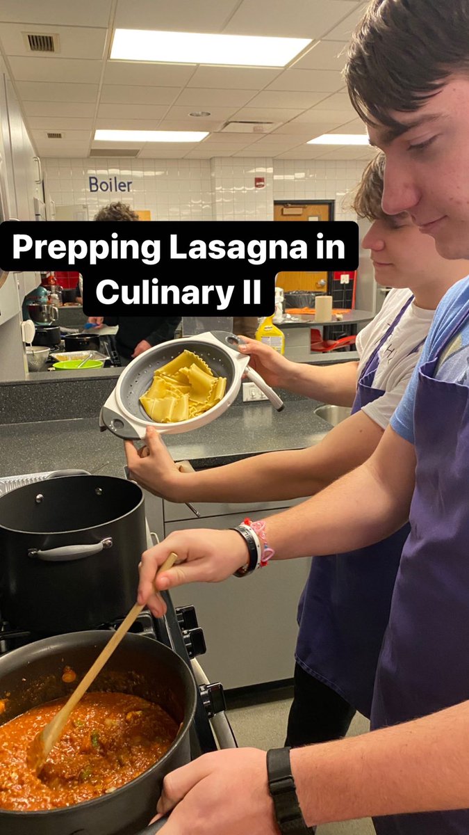 MsMohammadBB's tweet photo. Many of our Boilermakers are going to be smelling their way into Culinary tomorrow when these are baking in the oven 🤤🍅🧅🧀 #BBCHSFACS #BBFACS #classwithmohammad https://t.co/4Ho6IDq1X3