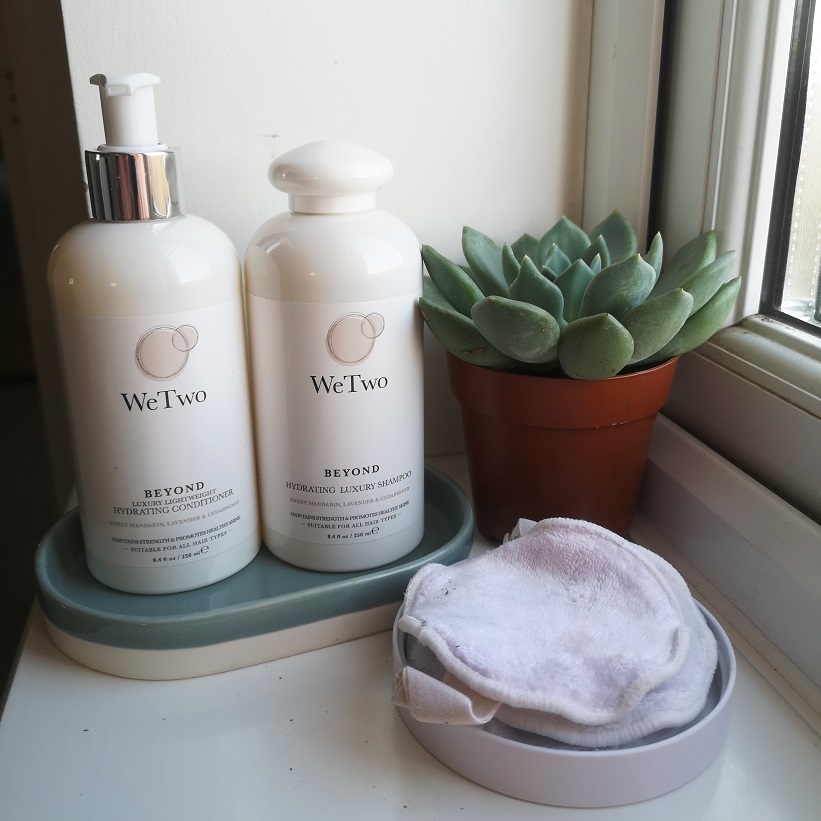 FrenchieMummy's tweet photo. ad 🌿Win a WeTwo Haircare Duo Worth £44🌿 

To enter RT &amp; FOLLOW FrenchieMummy 

https://t.co/b9Y6v62G4v

#luxuryhaircare #shampoo win #Giveaways #comps
#freehaircare #shampoo #vegan https://t.co/hmZI7Y1HSN
