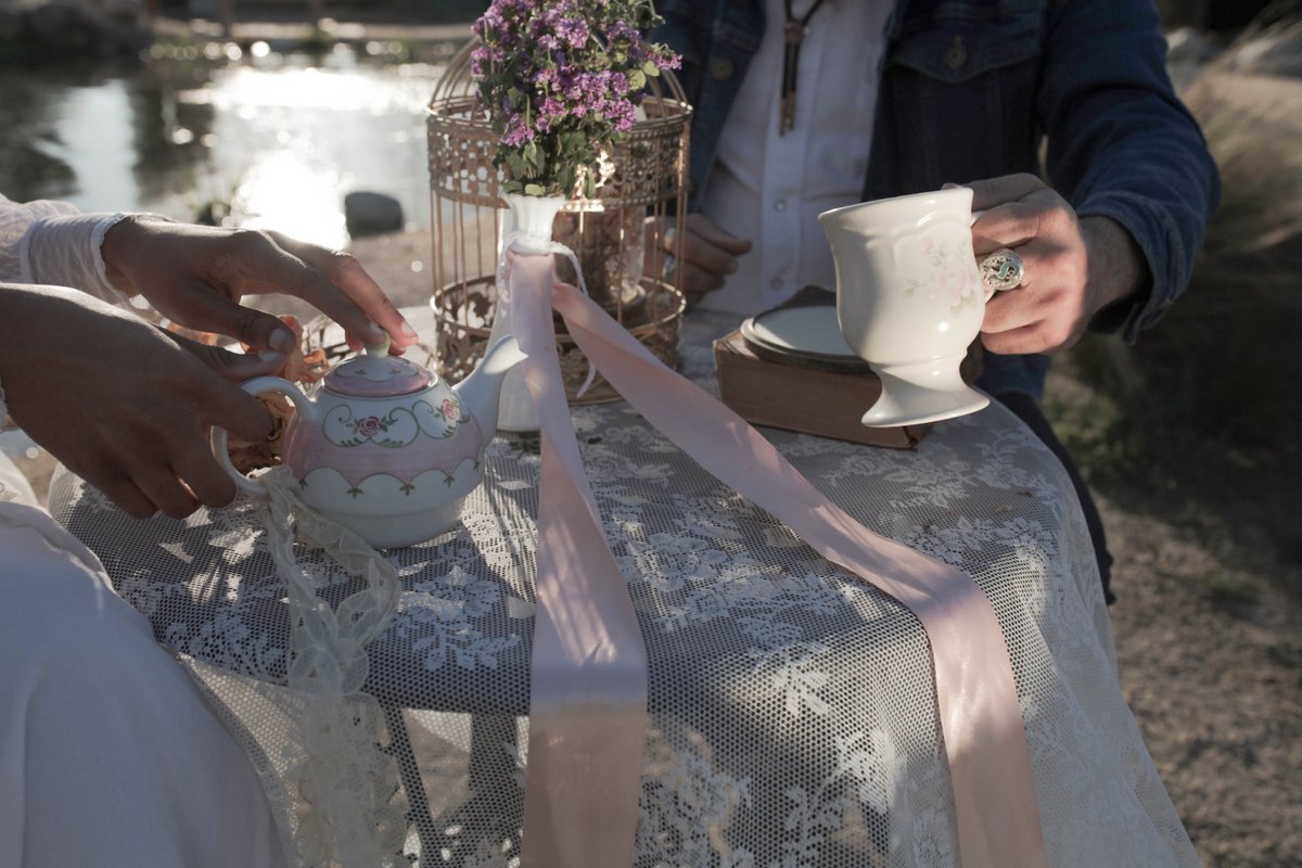 jonnymillerjr's tweet photo. From the video shoot of ROSE TEA—New Single &amp; music Video out NOW: 
https://t.co/thgLsZaehZ 
.
#musicvideo #folksinger  #naturephotography #vintage #dreamyportals #meadowcore #softness #softliving #softmoments #cottagecore #cottagestyle #fairycore #storyofunconsciousness https://t.co/RFYiJUQXTQ