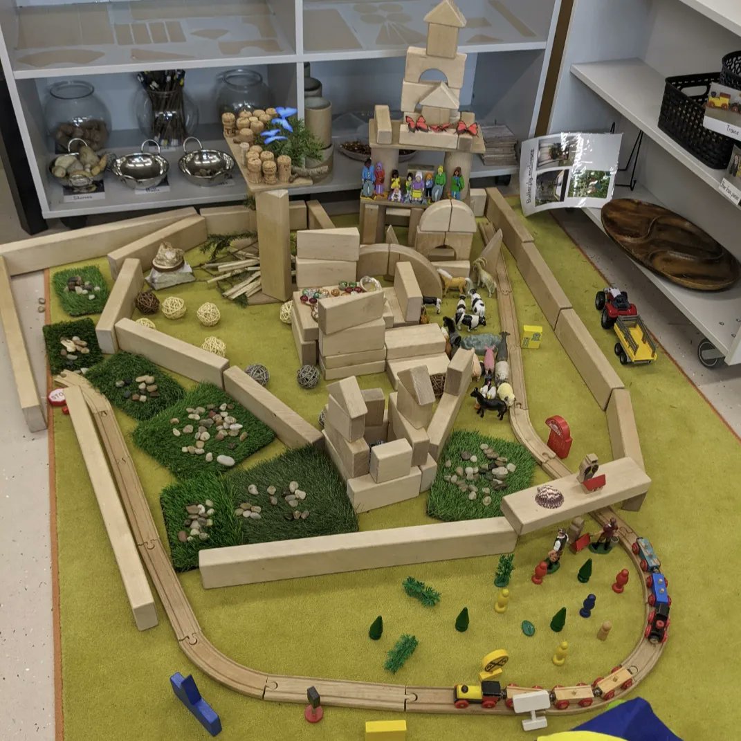 StonehamAcademy's tweet photo. Year R had a busy day in The Workshop! Some simple enhancements such as the addition of butterflies really sparked their imaginations.💡

It was a joy to watch as groups of children worked collaboratively for extended periods of time.

Many engineers in the making here at SP ❤️ https://t.co/MiRWea077y