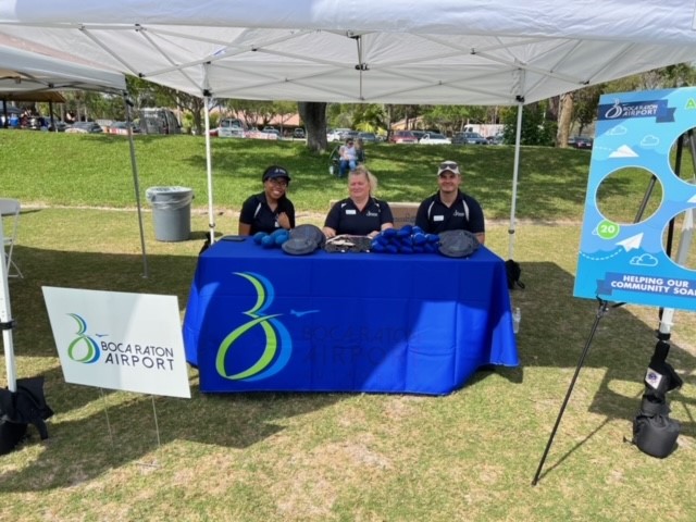 AirportBoca's tweet photo. This past Saturday, Boca Raton Airport management had a great time meeting and connecting with the community of Boca at the Boca Chamberβs 10th Annual Community Cookout. Thank you @bocachamber for putting on another great event!
#CommunityCookout #BocaRatonAirport https://t.co/SGn2gvw78G