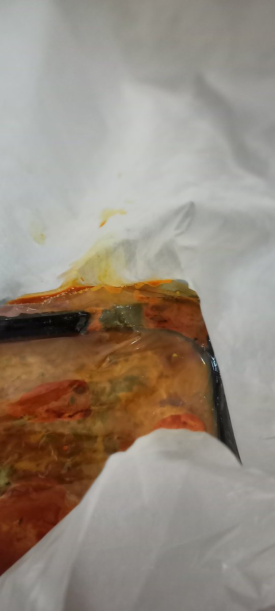 AshishD82008432's tweet photo. ordered food On @zomatocare and the food Is Spilled all around and The seal of food is open .How can anyone eat that food if it would have some Harmful Item added to it then who would be responsible for health problem.I have thrown that food And @zomato give my money back.
#fraud https://t.co/W5wpbWfYiP