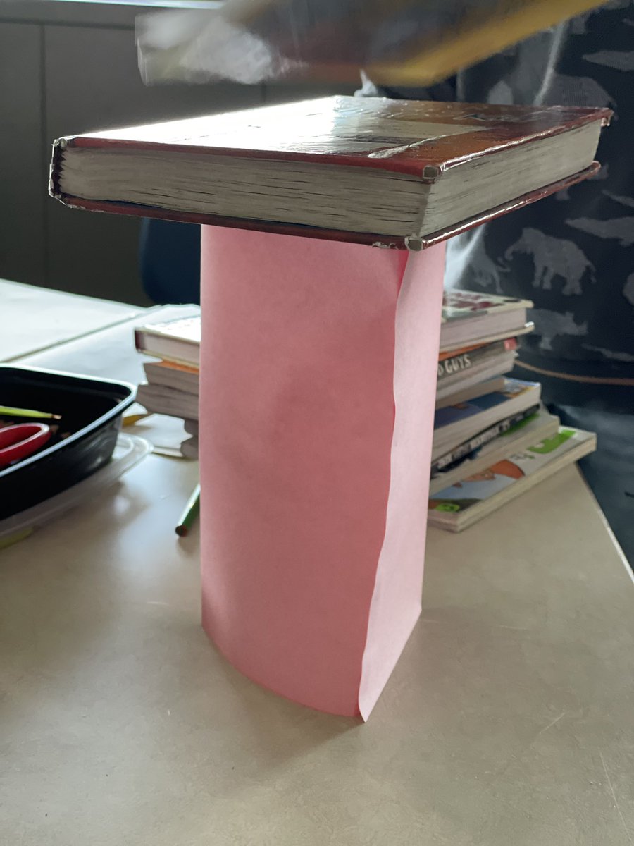 VVMeil's tweet photo. Strength of pillars experiment. Which shape is the strongest: cylinder, square prism, or triangle prism? Why is it the strongest? Where can you see pillars at work? #ClassroomScience https://t.co/JHKmmp8GYE