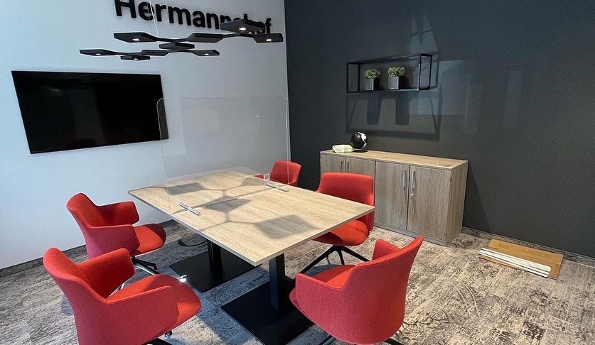 Nach neun Monaten Umbauzeit hat unsere Hauptstelle in Weinheim wieder geöffnet. 

Der gesamte Filialbereich wurde neu gestaltet. Wir sind begeistert. 🤩 

Besuche Sie uns doch mal in der Bismarckstraße 1 in Weinheim und schauen selbst.
#MeineKurpfalz #MeineLieblingsbank #Weinheim