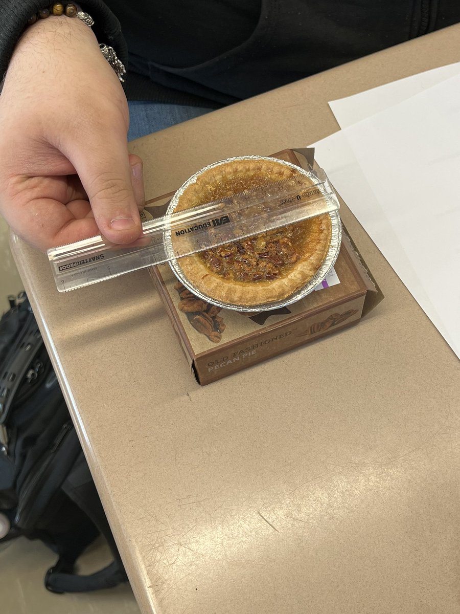 Pi Day fun! Students calculated the circumference and area of their own pies before enjoying them 🥧 #PiDay <a href="/FHSDalers/">FHS Dalers</a>