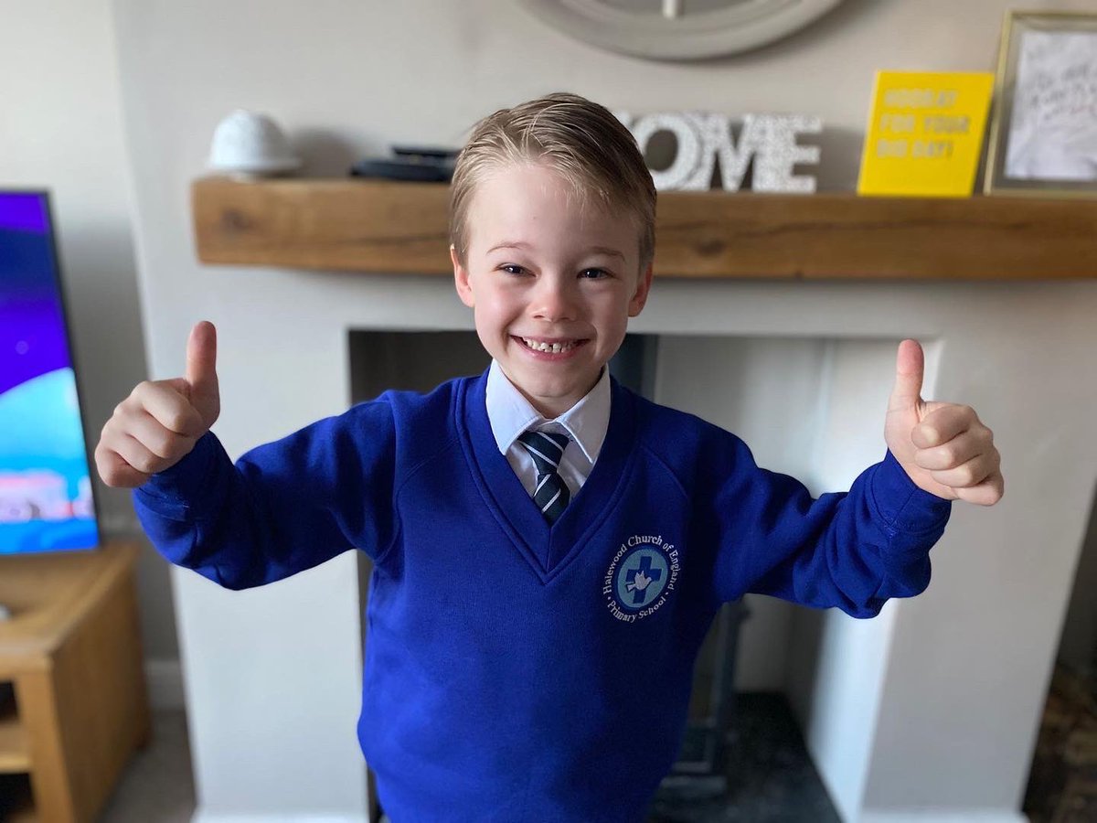 thumbs up to a brilliant first day <a href="/halewoodcofe/">Halewood CofE School</a>