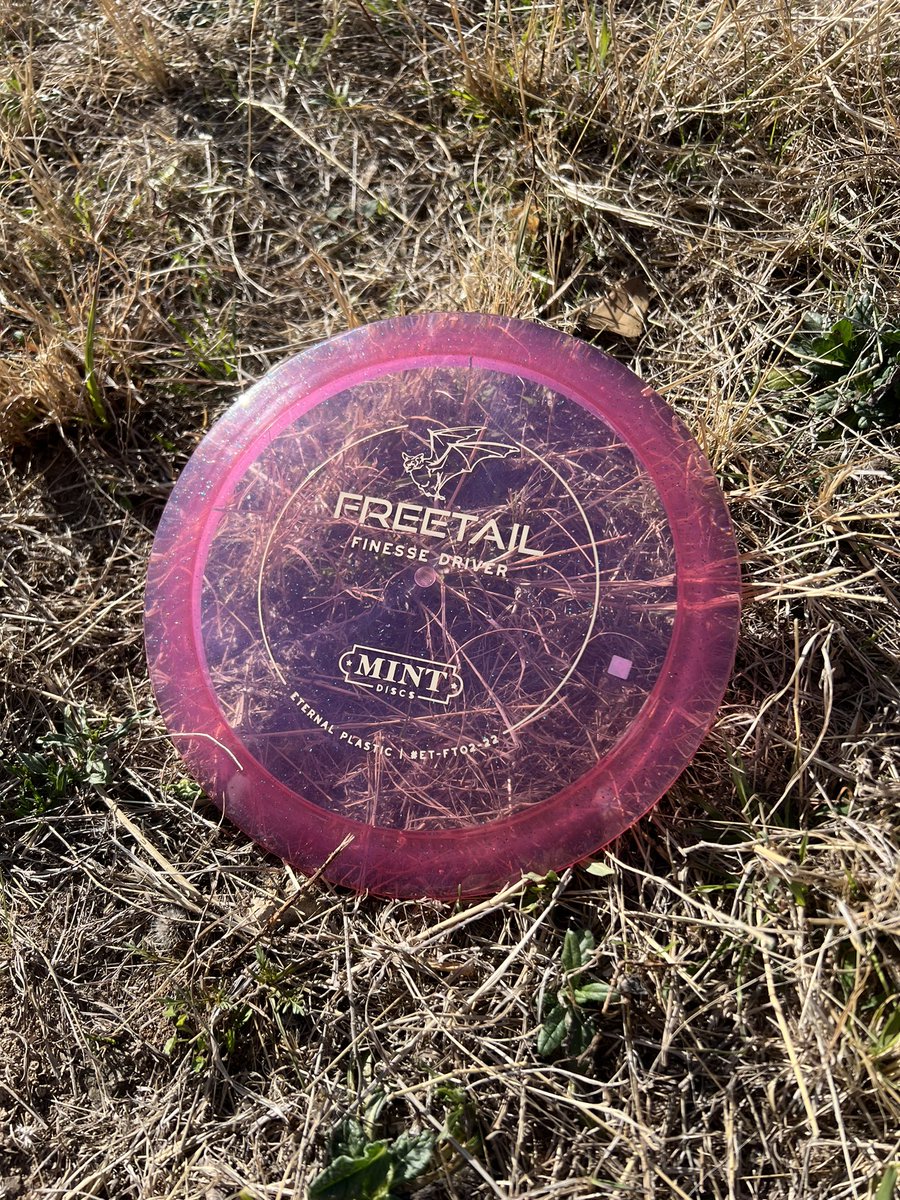 3CDiscs's tweet photo. Still have a handful of these bad boys in stock… get them before you can’t…Mint Disc Finesse Driver…. 10/6/-3/2 ……………….. #mintdiscs #freetail #mintfreetail #3cdiscs #discgolf #dg #discgolflife #discgolfeveryday #discgolfshoutouts https://t.co/VTJW2kp223