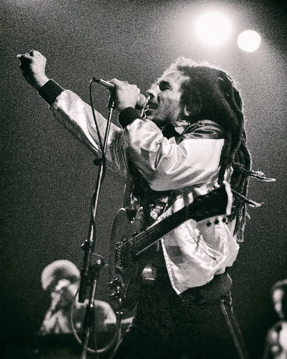 bobmarley's tweet photo. “Every man got a right to decide his own destiny, and in this judgement there is no partiality.” #Zimbabwe #bobmarley #Ukraine #freedom #independence

📷 by #PeterMurphy
© Fifty-Six Hope Road Music Ltd. https://t.co/XFSpgDqBLI