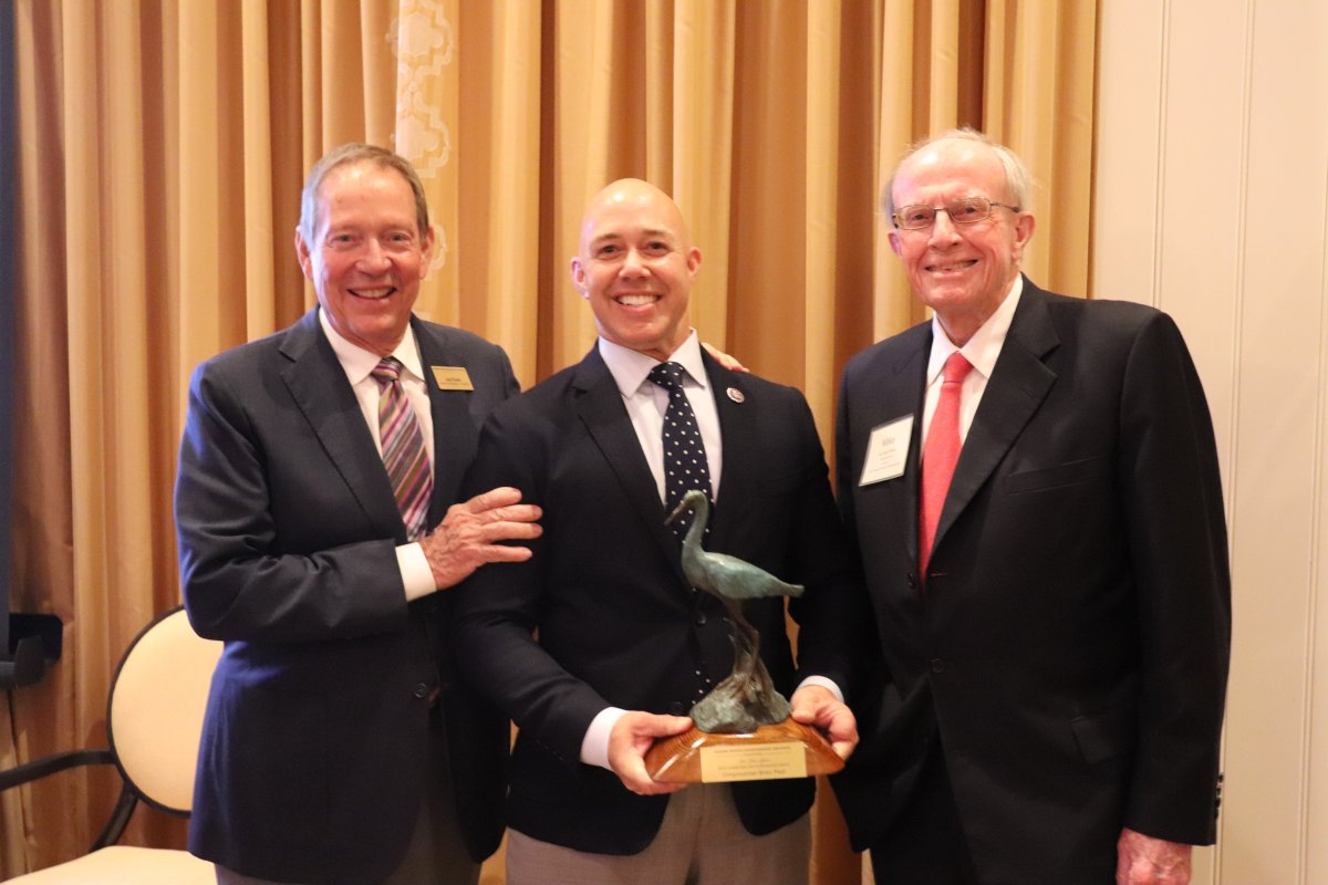 I’m humbled to be named the Harbor Branch Oceanographic Institute’s 2022 Leadership and Achievement Award recipient. I’m grateful to have them as a partner in the fight for clean water. We #LoveYourLagoon!