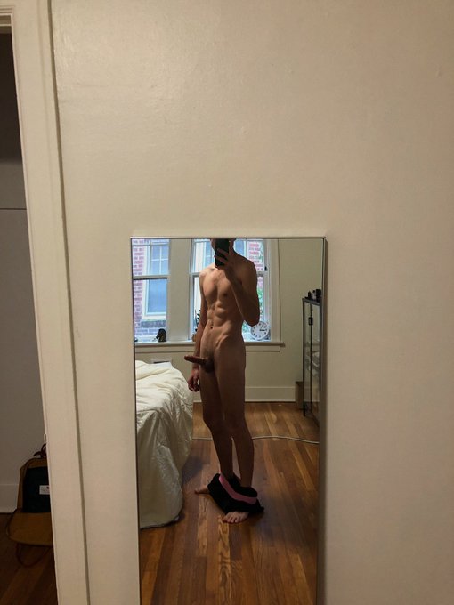 How do we feel about the mirror here? https://t.co/0et2PAI0Yx