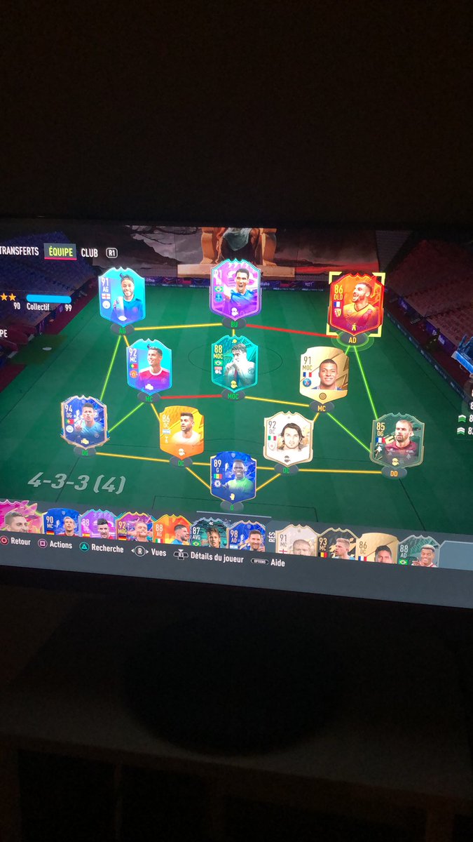 Lucifer_TTN's tweet photo. @Daaddy24 Cherche pas à comprendre le positionnement c’est pour le collectif psq je joue cancelo toty MC 🤣 https://t.co/d91OXqMQJ7