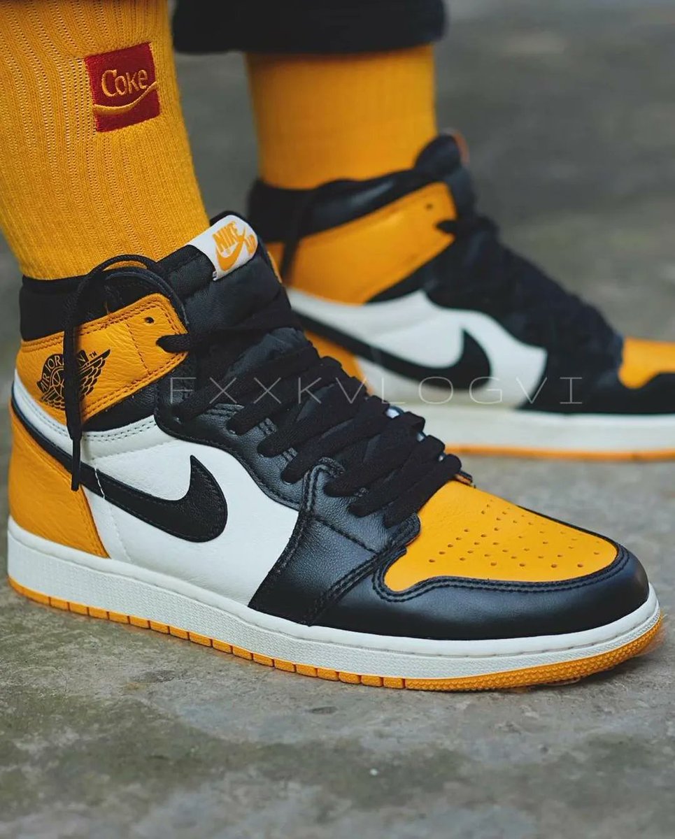 JustFreshKicks tweet media