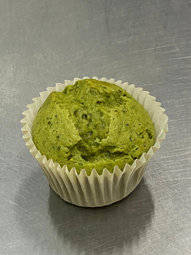 SliceandCakes's tweet image. Introducing to the world - #Madeinrwanda the very first  nutritious cupcake made from Isombe (cassava leaf and #Ofsp.) In partnership with @euroingredients and @BizPartnersInt. #SupportingLocalFarmers #InnovationInFood #RwOT