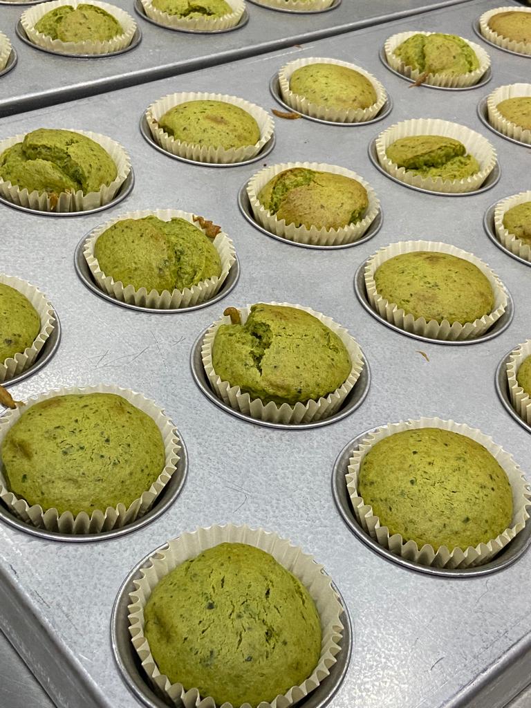 SliceandCakes's tweet image. Introducing to the world - #Madeinrwanda the very first  nutritious cupcake made from Isombe (cassava leaf and #Ofsp.) In partnership with @euroingredients and @BizPartnersInt. #SupportingLocalFarmers #InnovationInFood #RwOT