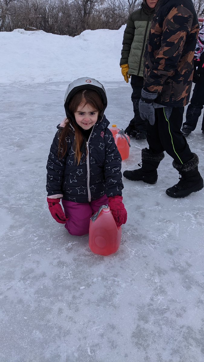 siemens_jb's tweet photo. Three grade 8 students led our whole school in outdoor activities for two recesses today. The activities were enjoyed by all! Thank you Kara, Annika and Avrey! Well done ladies!
#donsch https://t.co/5cpbPVAySN