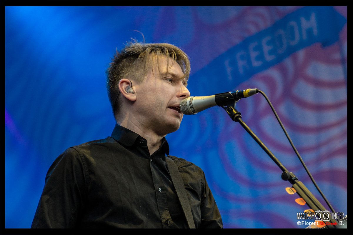 Happy B-Day Alexander Kapranos ( <a href="/franz_ferdinand/">Franz Ferdinand</a>
 )
   
More pics on magikshooting.com  #franzferdinand #alexanderkapranos  #pop #rock #legend #takemeout  #festival #magikshooting #mrcrash #photo  #livephotographer #concert