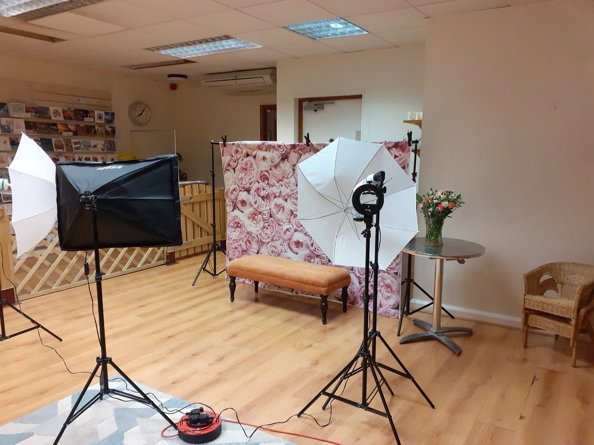 Stonehousefigt1's tweet photo. All ready for tomorrow's Photo Shoot: 10am - 12 noon
Let a professional take your photo, or how about a family group?
Your photo will be emailed to you to download and use as you wish.
No charge, give what you can. https://t.co/XoPMPX7ZB2