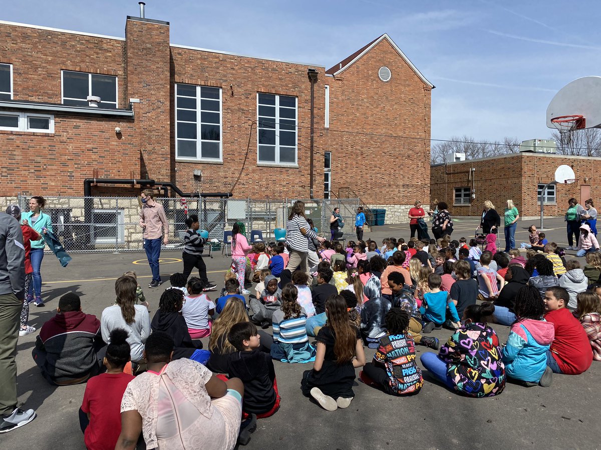 What better way to celebrate #PiDay than pie in the face?! AND our first school assembly in 2 years. <a href="/lily_resnik/">Lily Resnik</a> #BentonBold #CPSBest
