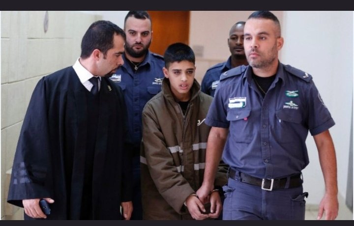 rasha_fh's tweet photo. Ahmad Manasra was arrested and tortured by Zionist forces when he was a 13 years old child. After 7 years in prison he is suffering from severe mental health issuse due to the torture in Zionist prisons.
#FreeAhmadManasra
#الحرية_لأحمد_مناصرة https://t.co/gmESeGGSpC