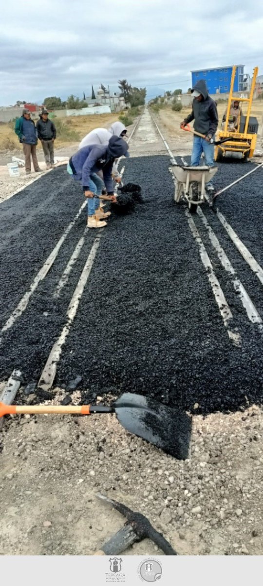 SMyPCTepeaca's tweet photo. #Informamos l En temas de protección civil para los ciudadanos, te informamos que se realiza la compostura del paso de la vía del tren en la calle 5 oriente, para que así también puedas circular con tu automóvil de manera más segura a la hora de cruzar esa zona. https://t.co/mg5iuK6M5g