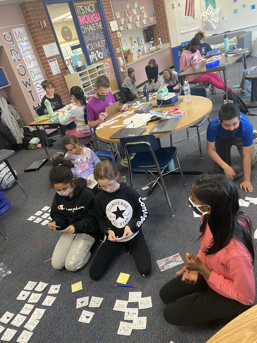 MrsGavigan's tweet photo. Testing our knowledge of the powers of the branches of government! According to the Constitution, how can the government react to various situations? #ivyhillleague #socialstudies #branchesofgovernment https://t.co/lk2MVUtAtV