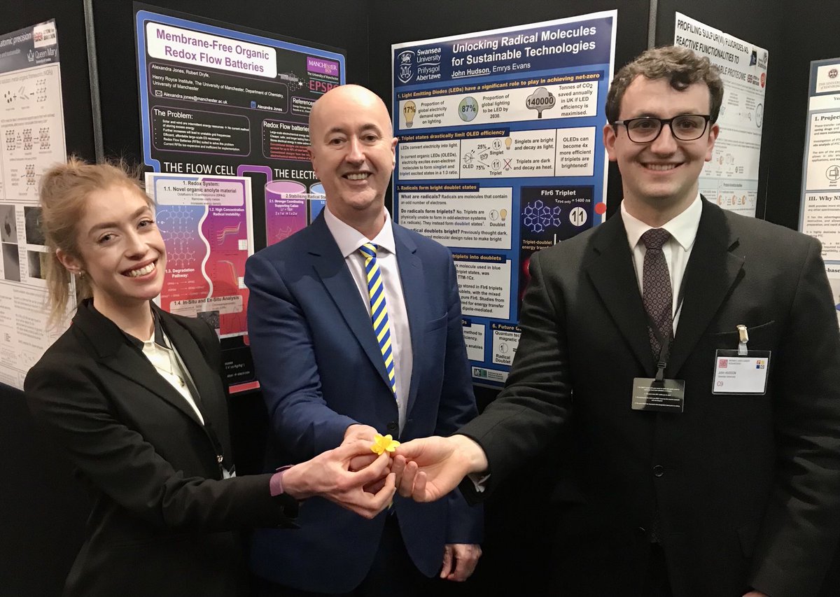 GeraintDaviesMP's tweet photo. Big clap 👏for Alexandra Jones @ManchesterUniv for work on organic batteries to store renewable energy & @SwanseaUni John Hudson bronze at #ScienceInParliament awards for tripling LED light! The future’s bright 🌼 https://t.co/DmeuXkQ57H
