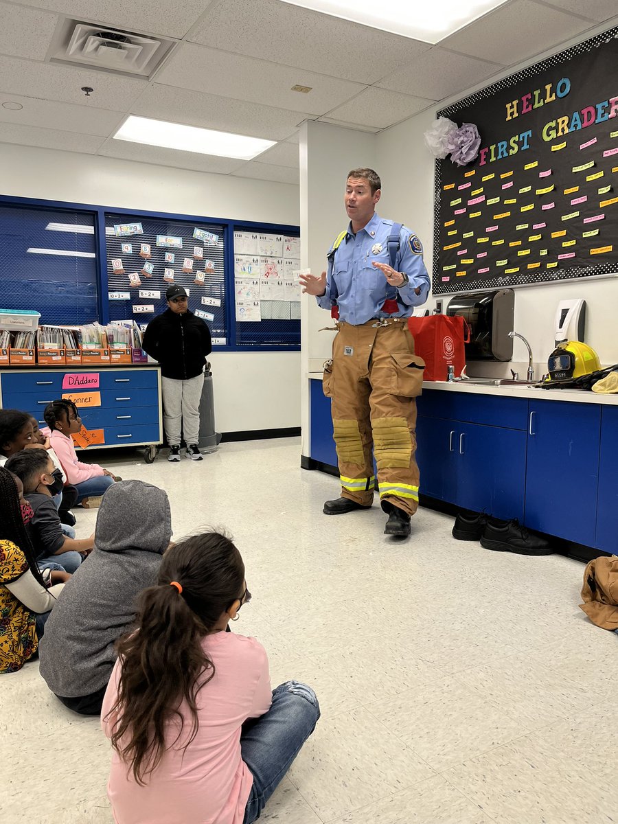conner_CRES's tweet photo. Today, we learned all about Firefighters and Fire Safety! A big thank you to @HCDFRS for inspiring our Jr. firefighters. @hcpss_cres https://t.co/1eNFyOd8Dj