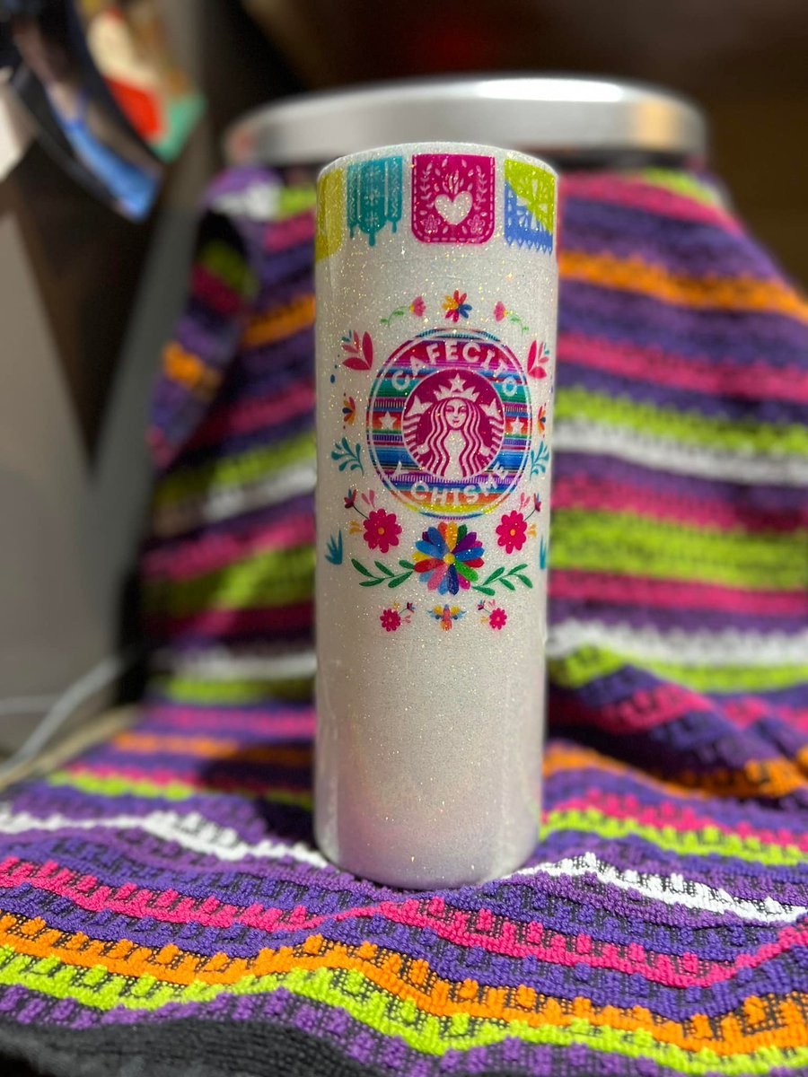 VisitEarlyTexas's tweet image. Buy Texas Market is this Saturday, March 19, 11am-3pm. Come shop from different vendors all showcasing Texas-made products. Today&apos;s vendor spotlight is Glitter Me Not Creations. All things cups &amp;amp; tumblers! 
#buymarkettexas #vendors #evec #market #shoplocal #customize #visitearly