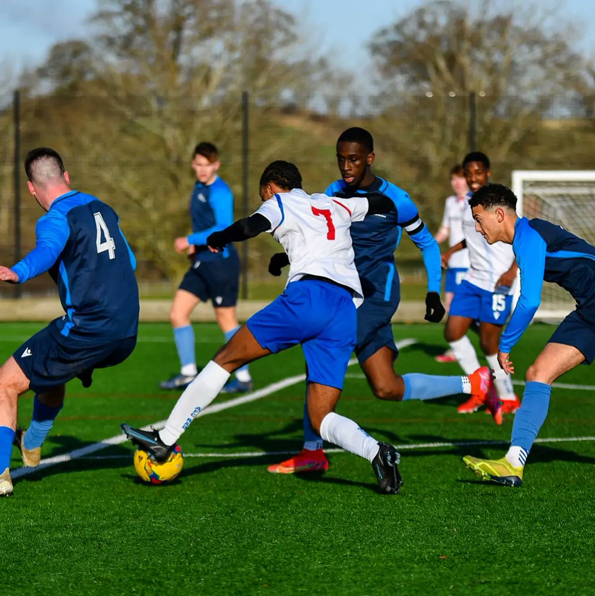 MCFAScholars's tweet photo. Focussed on the week ahead ... 🤝💎⚽
#WeAreDiamonds #MoultonMade #TeamMoulton #Pathway2Success #FuturesBright #FESport #HESport https://t.co/TQQBtD3e91