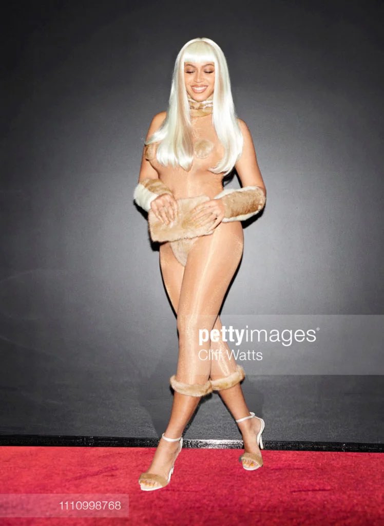 Remember when Beyoncé gave us this serve 😍