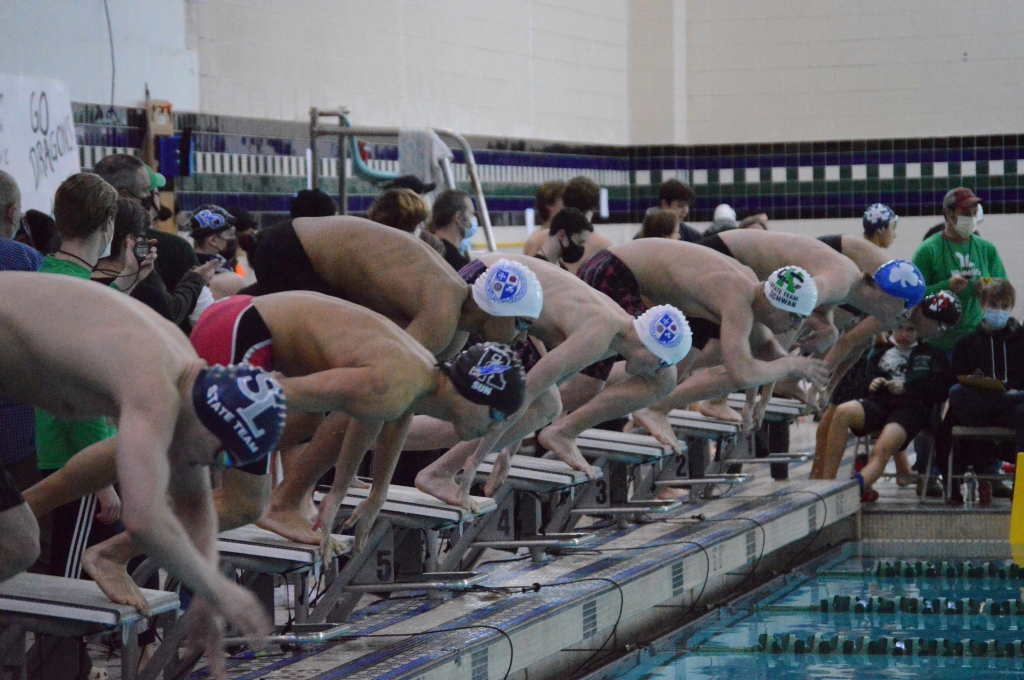 TheOaklandPress's tweet photo. Rochester’s Jack VanHowe, Waterford United’s Alex Poulin, WLN’s Sean Diffenderfer all win individual titles at MHSAA swim finals https://t.co/Hr3voEU6Mi https://t.co/FZx4tcQyvJ