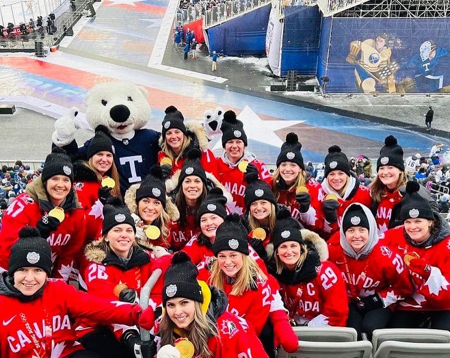 ratt26's tweet photo. What a 72 hours! #RivalryRematch #HeritageClassic @PWHPA @NHL https://t.co/wkQEJalYu5