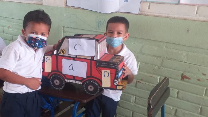 MinedPosoltega's tweet photo. Docentes desarrollan actividades con sus estudiantes de #TeleClases en los diferentes Centros Educativos del Municipio de Posoltega. https://t.co/AaLCkOmiK9