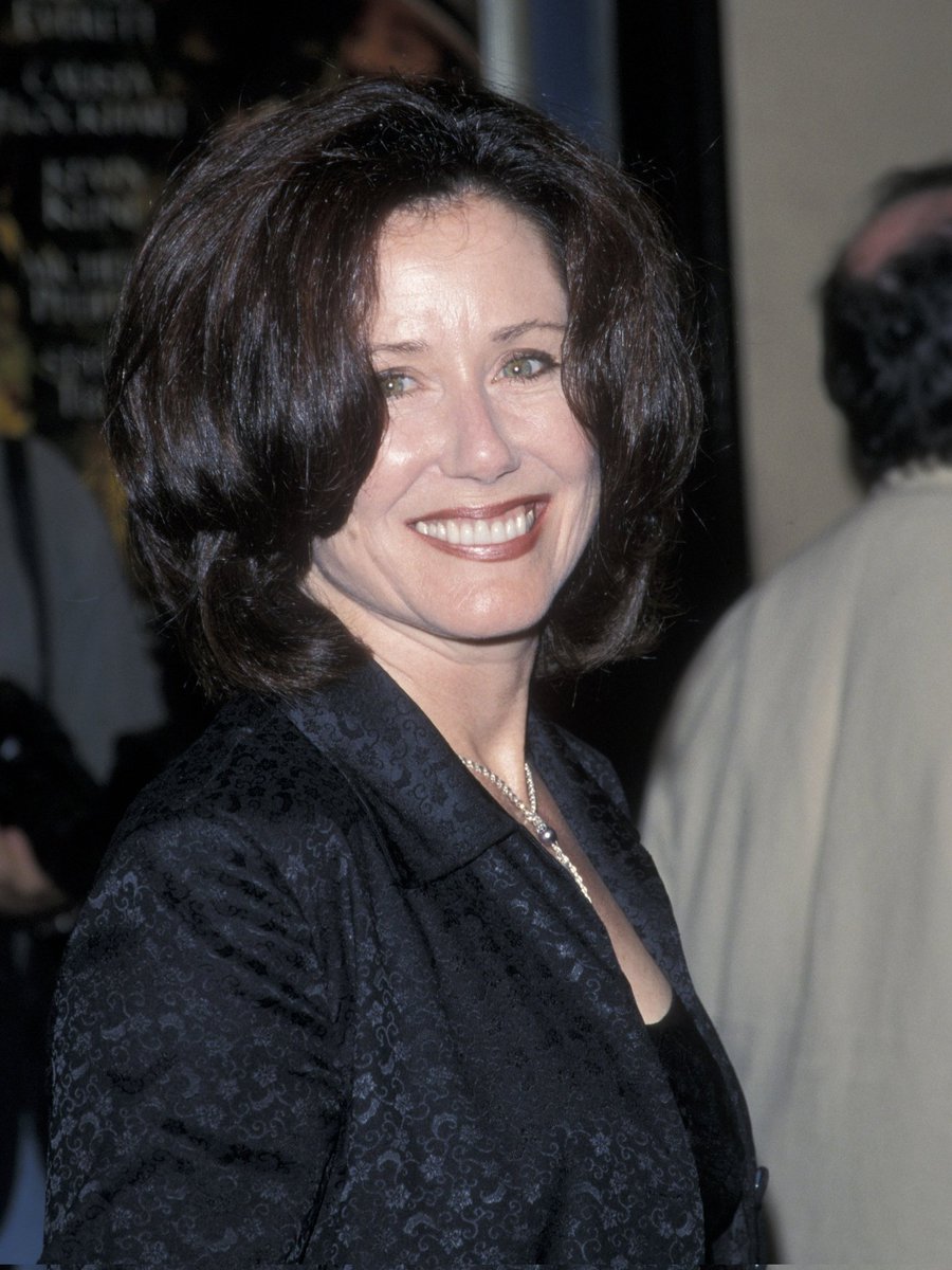 alliumart77's tweet photo. Happy #MaryMonday! ❤

#MaryMcDonnell
#WomanIAdmire
#SheIsBeautifulInsideAndOut https://t.co/9o0cOXSxWm