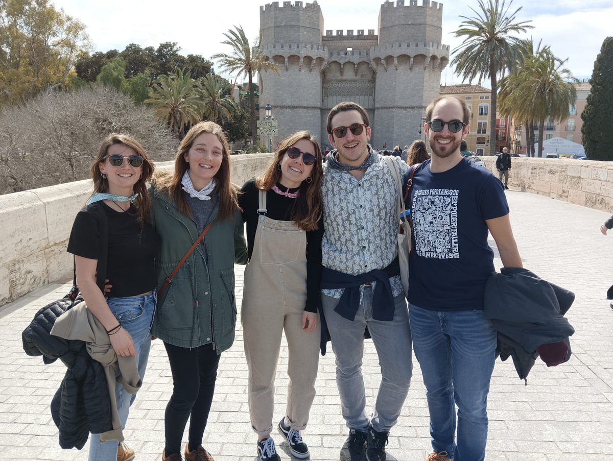 guipoto's tweet photo. Que bonic ha sigut aquest cap de setmana llarg! Amb vosaltres, tot, gràcies!💜 #aniversarifeliç #fallespopulars #Valèncianosacabamai https://t.co/9VyLkp8FvC